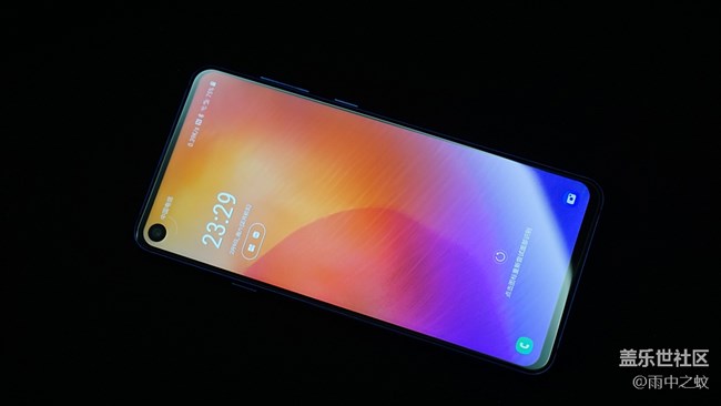 是妥協(xié)還是另辟蹊徑？黑瞳全視屏是一種什么體驗(yàn)？