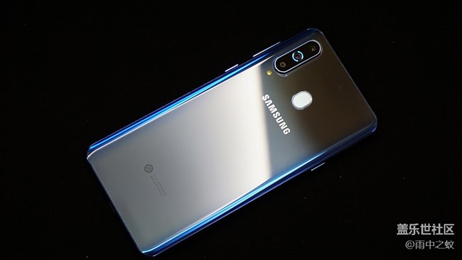 是妥協(xié)還是另辟蹊徑？黑瞳全視屏是一種什么體驗(yàn)？