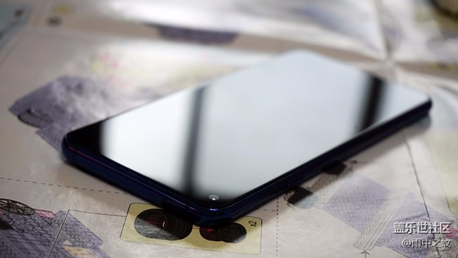 是妥協(xié)還是另辟蹊徑？黑瞳全視屏是一種什么體驗(yàn)？