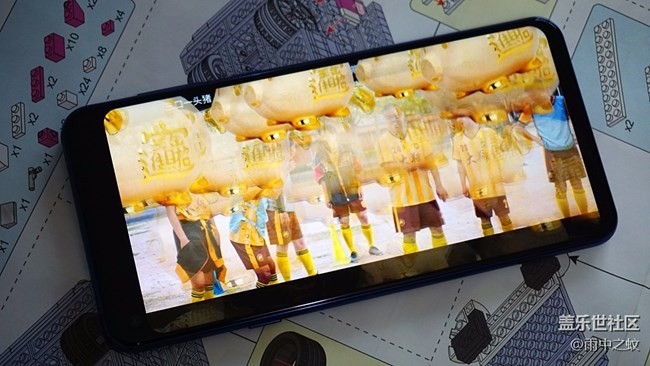 是妥協(xié)還是另辟蹊徑？黑瞳全視屏是一種什么體驗(yàn)？