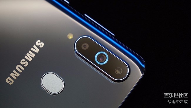 是妥協(xié)還是另辟蹊徑？黑瞳全視屏是一種什么體驗(yàn)？