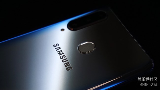 是妥協(xié)還是另辟蹊徑？黑瞳全視屏是一種什么體驗(yàn)？