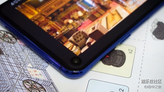 是妥協(xié)還是另辟蹊徑？黑瞳全視屏是一種什么體驗(yàn)？