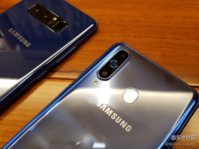 【Galaxy A8s星粉體驗(yàn)活動(dòng)】A8s上手，一個(gè)黑瞳，洞見未來。