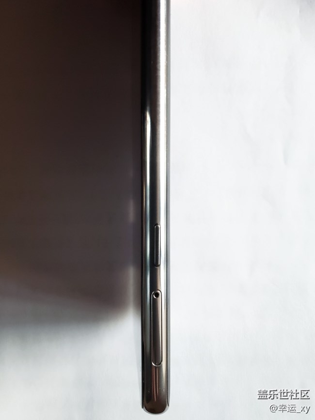 【Galaxy A8s星粉體驗活動】Galaxy A8s外觀