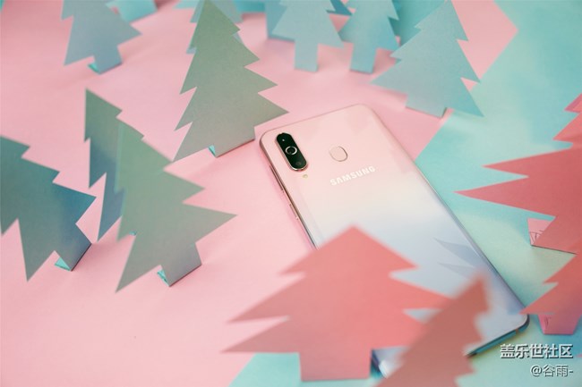 藍(lán)粉森林中的獨(dú)角精靈