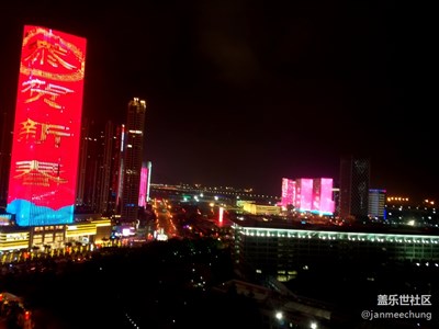 專業(yè)模式拍的夜景