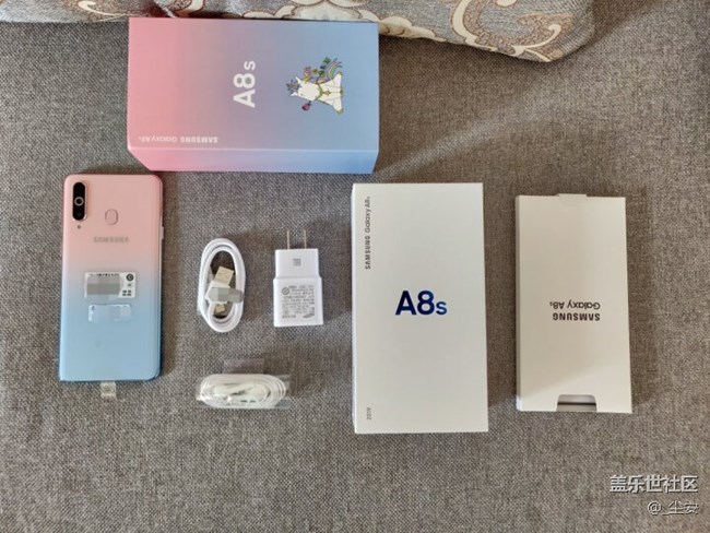 三星A8S首批用戶曬單照，也太好看了吧！