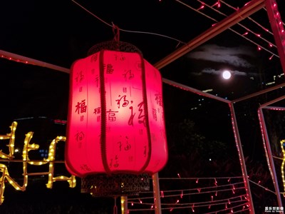 【正月十五】+張燈結(jié)彩