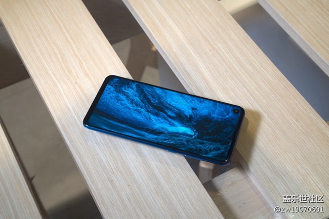 【Galaxy A8s星粉體驗活動】Galaxy A8s全面視頻評測