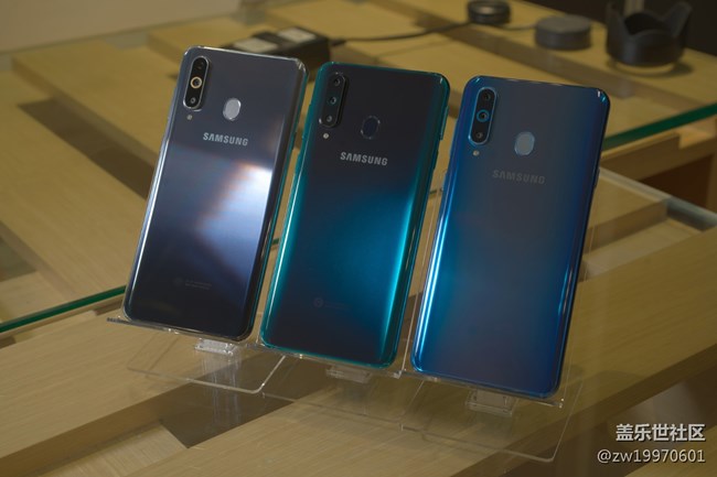 【Galaxy A8s星粉體驗活動】Galaxy A8s全面視頻評測