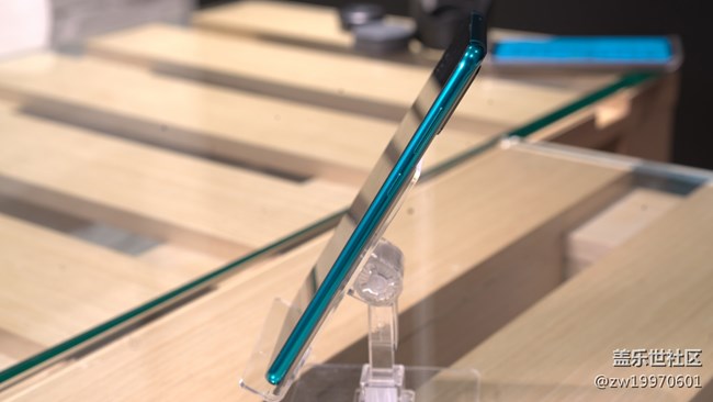 【A8s星粉體驗(yàn)團(tuán)】A8s！靚麗的外觀 搶眼的拍照