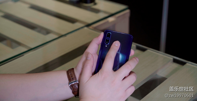 【A8s星粉體驗(yàn)團(tuán)】A8s！靚麗的外觀 搶眼的拍照