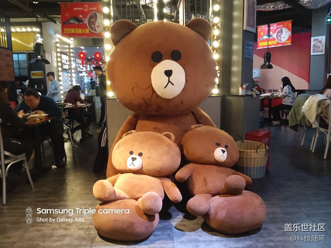 前沿科技的先行者，三星Galaxy A8s體驗評測