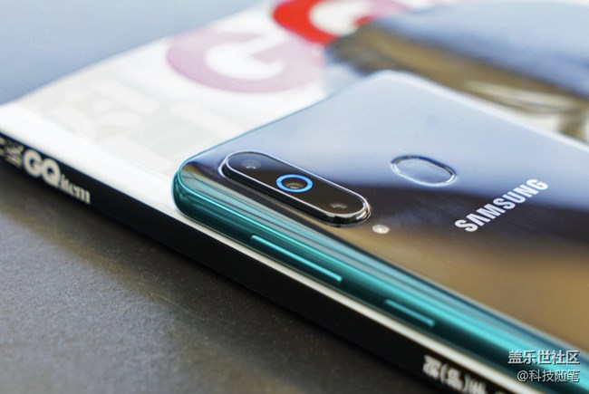 前沿科技的先行者，三星Galaxy A8s體驗評測