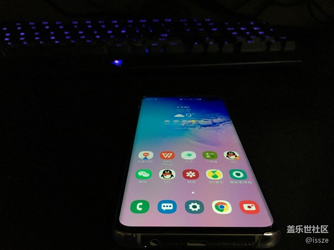 補(bǔ)發(fā)一下開箱照，表示對(duì)銀河10的熱愛