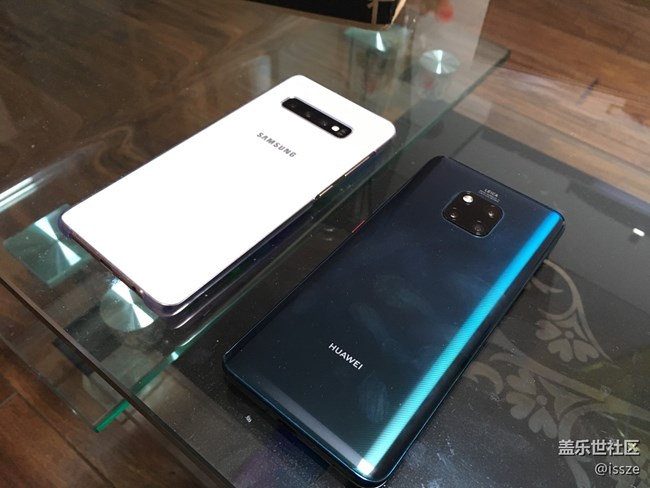 補(bǔ)發(fā)一下開箱照，表示對(duì)銀河10的熱愛