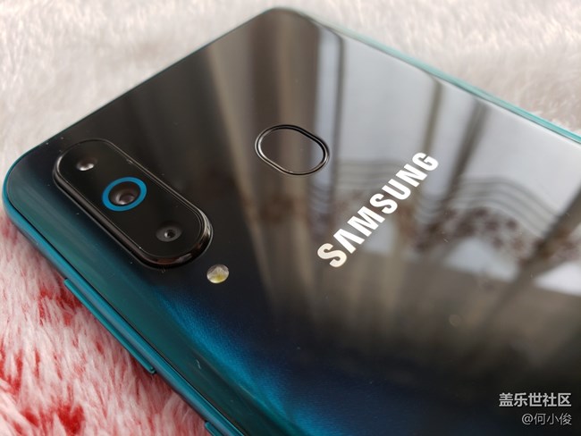 【測(cè)評(píng)】一份遲到的測(cè)評(píng)Galaxy A8s-part1-開箱+特色