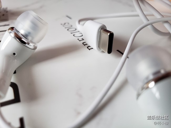 【測(cè)評(píng)】一份遲到的測(cè)評(píng)Galaxy A8s-part1-開箱+特色