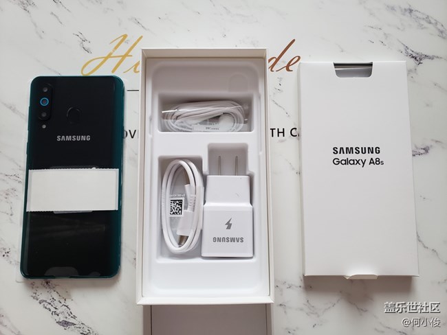 【測(cè)評(píng)】一份遲到的測(cè)評(píng)Galaxy A8s-part1-開箱+特色