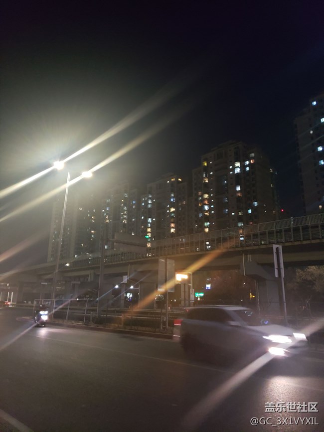 三星S9+  夜間拍照問題 求助～