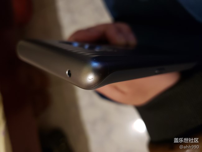 Note9官方行李箱手機(jī)殼和官方插卡式真皮套成閑置了