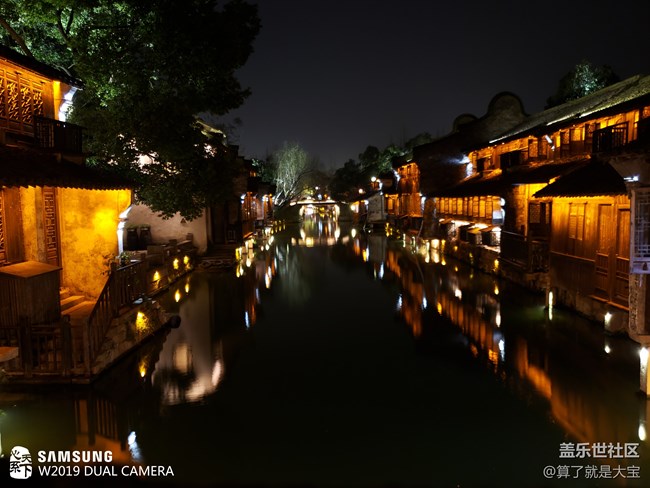 一個月“折疊”手機(jī)重度使用· 更貴的價格·不一樣的折疊 一個月“折疊”手機(jī)重度使用· 更貴的價格·不一樣的折疊