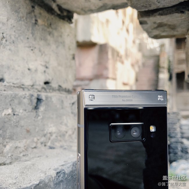 一個月“折疊”手機(jī)重度使用· 更貴的價格·不一樣的折疊 一個月“折疊”手機(jī)重度使用· 更貴的價格·不一樣的折疊