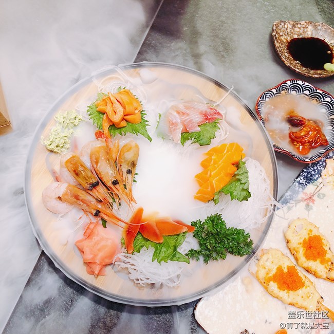 一個月“折疊”手機(jī)重度使用· 更貴的價格·不一樣的折疊 一個月“折疊”手機(jī)重度使用· 更貴的價格·不一樣的折疊