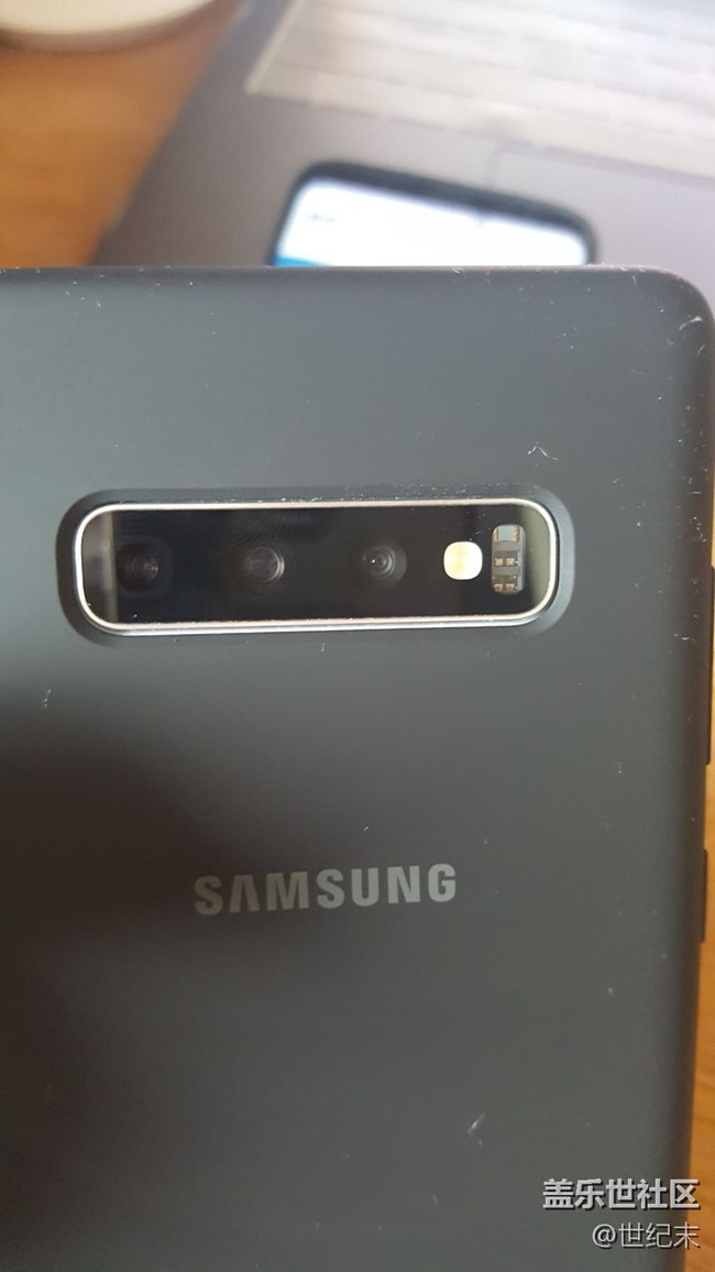 麻煩大家看看這個(gè)殼是否正常