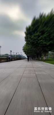 【陽光的味道】+晴空萬里的珠江邊