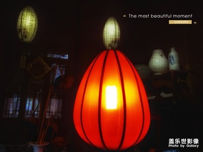 鳥(niǎo)語(yǔ)花香明湖畔