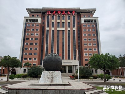 陰天拍照景色灰蒙蒙的。。。