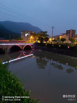 s60元?dú)獍嫔⒉诫S手拍