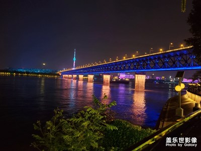 武漢長(zhǎng)江夜景