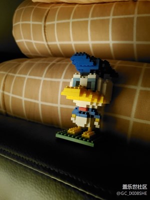 試了下夜拍 還湊合 反正使用幾率不大