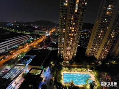 S10+ 來(lái)拍一張小區(qū)夜景