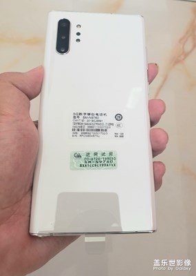 白色NOTE10 + 5G版潔白如玉