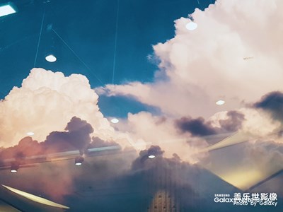 在機(jī)場(chǎng)無(wú)聊時(shí)