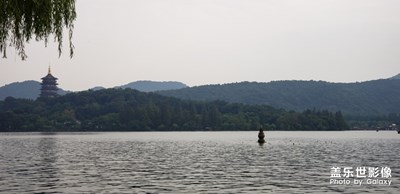 詩(shī)和遠(yuǎn)方