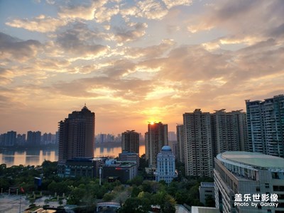 好天氣，夏天即將來(lái)臨