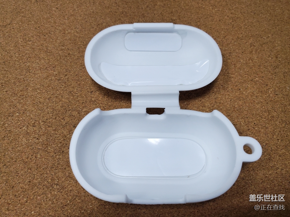 【我的專屬Buds+】今天剛到手的白色buds+初試