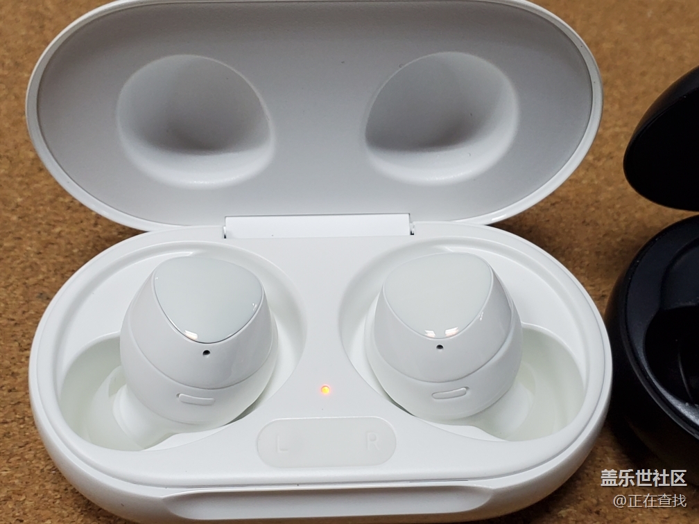 【我的專屬Buds+】今天剛到手的白色buds+初試