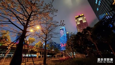 為抗疫英雄點亮深圳