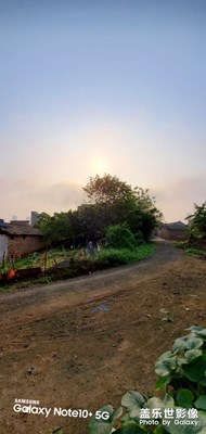 太陽(yáng)出來(lái)喜洋洋