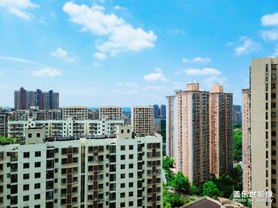 天氣不錯(cuò)，適合拍照。