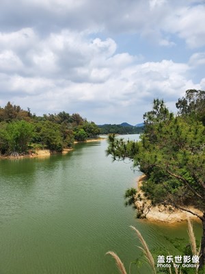 周日金鐘湖走一圈