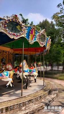 【精彩翻倍】+ 新秀公園一角