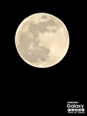 無聊興起，十五的晚上舉機(jī)邀明月??