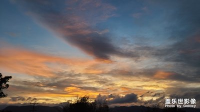 夕陽(yáng)西下 風(fēng)光無(wú)限好